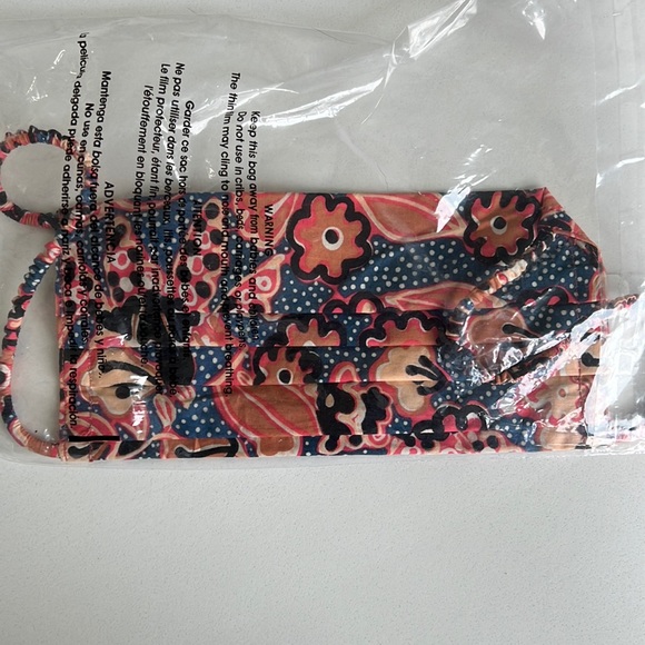 NWT A.L.C Floral Face Mask - Picture 2 of 3